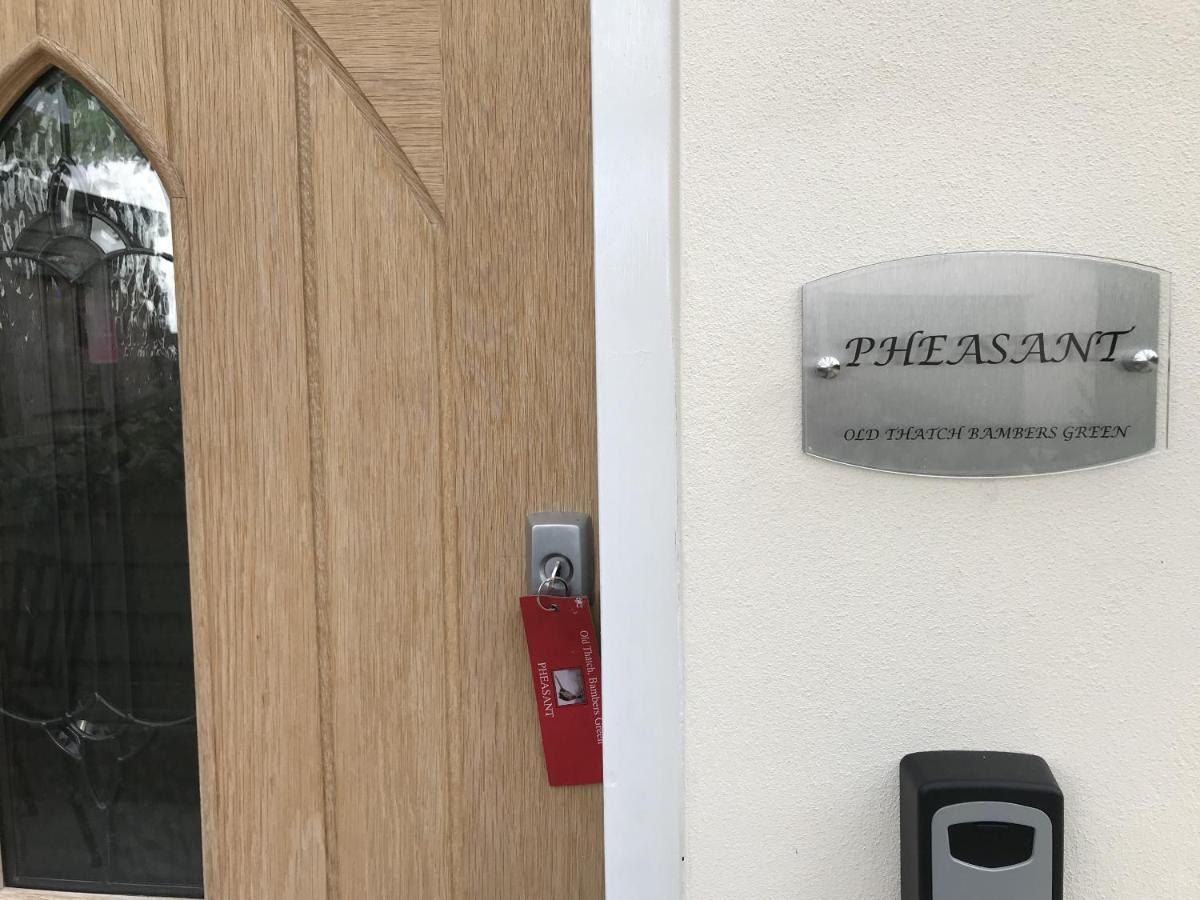 绿色老茅草屋酒店 泰克利 外观 照片